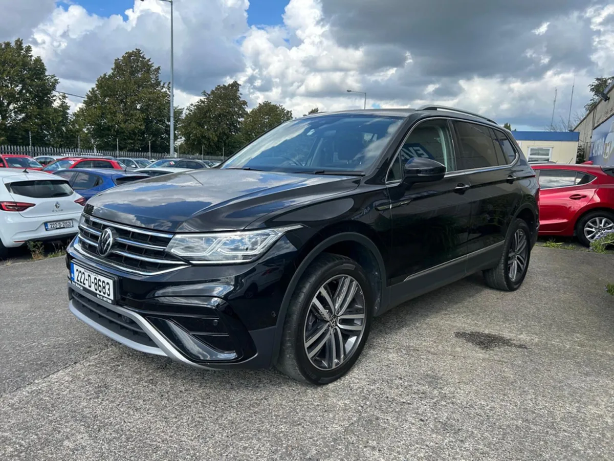 Volkswagen Tiguan ELEGANCE AUTOMATIC 7 SEATER 2.0 - Image 3
