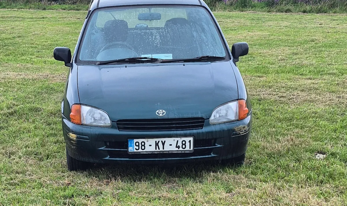 Toyota starlet - Image 3