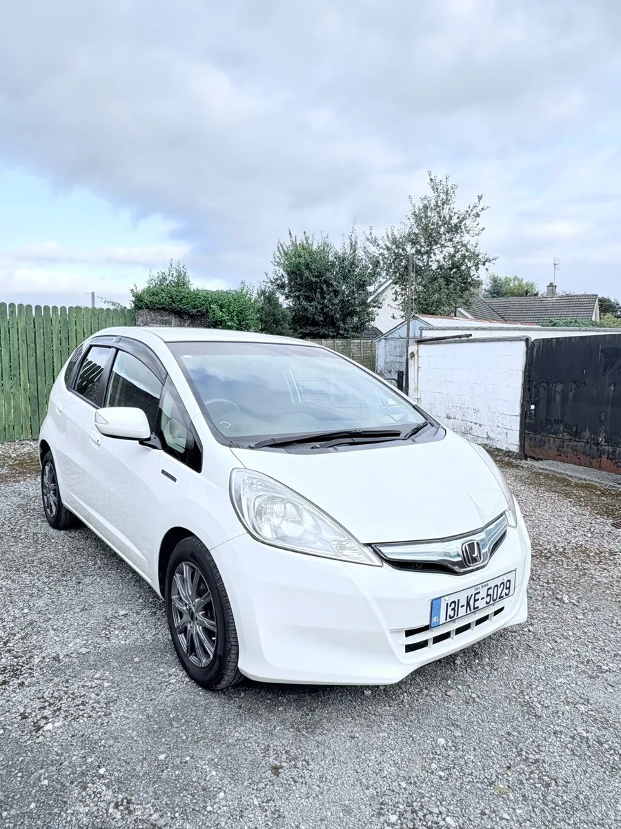 Honda Fit / Jazz 1.3 Hybrid [Immaculate] - Image 3