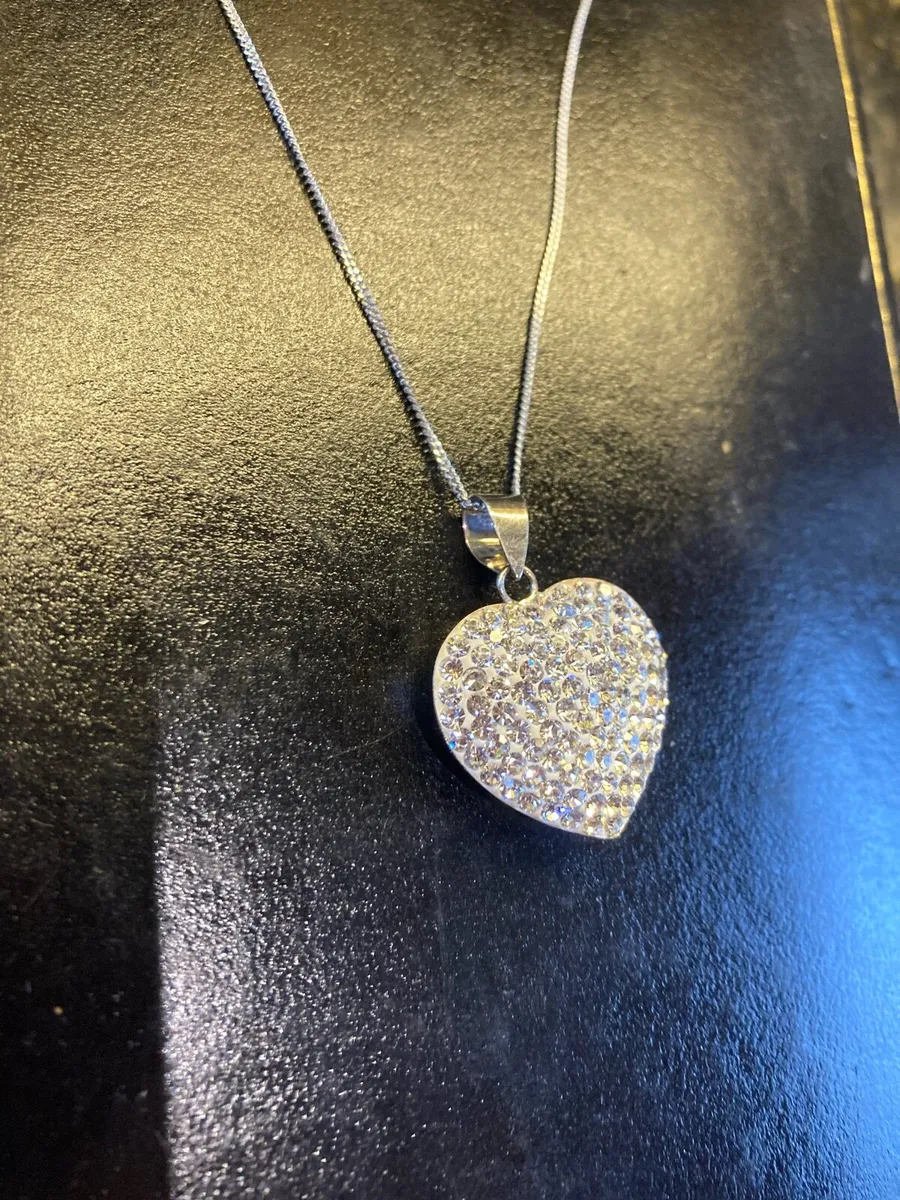 Stunning Sterling Silver heart pendant - Image 1