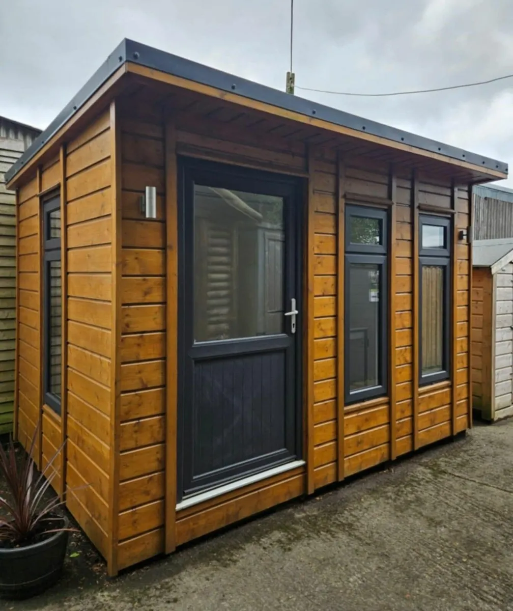 Garden Room for Sale - Display Unit - Image 2