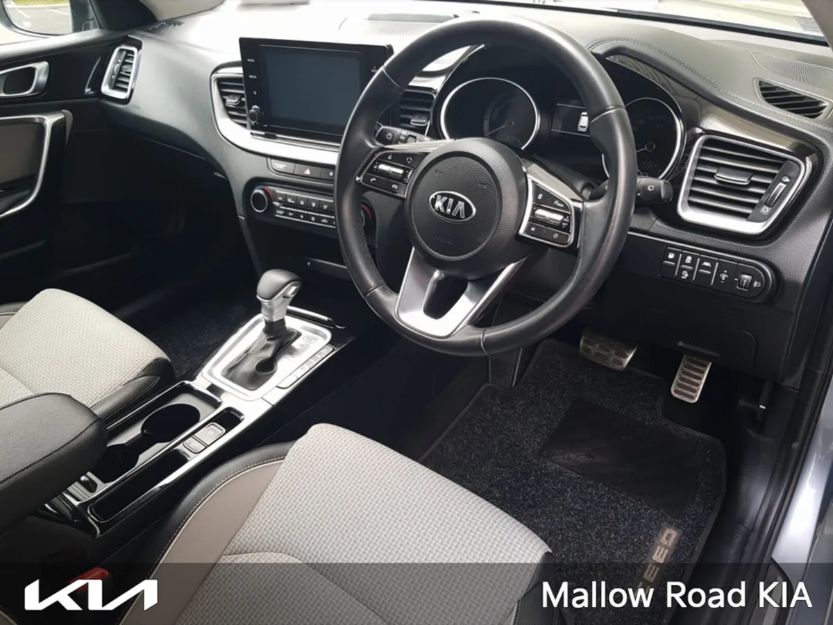 Kia Ceed SW PHEV TRAILER 5DR AUTO - Image 2
