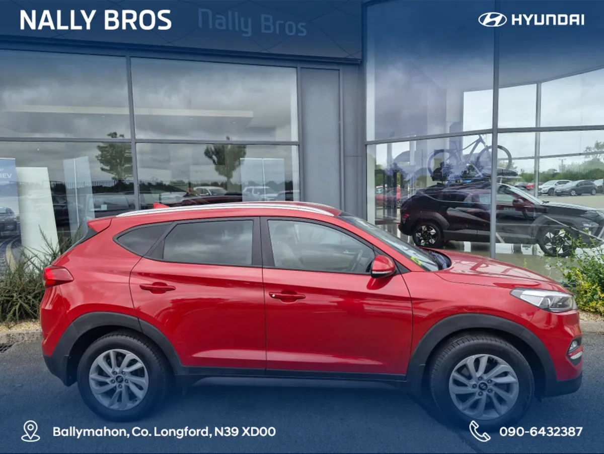 Hyundai Tucson IX35 EXECUTIVE 1.7 5DR - Image 2