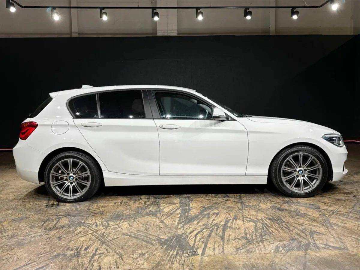 BMW 1-Series 1.5 118 AUTOMATIC - STYLE EDITION - V - Image 3