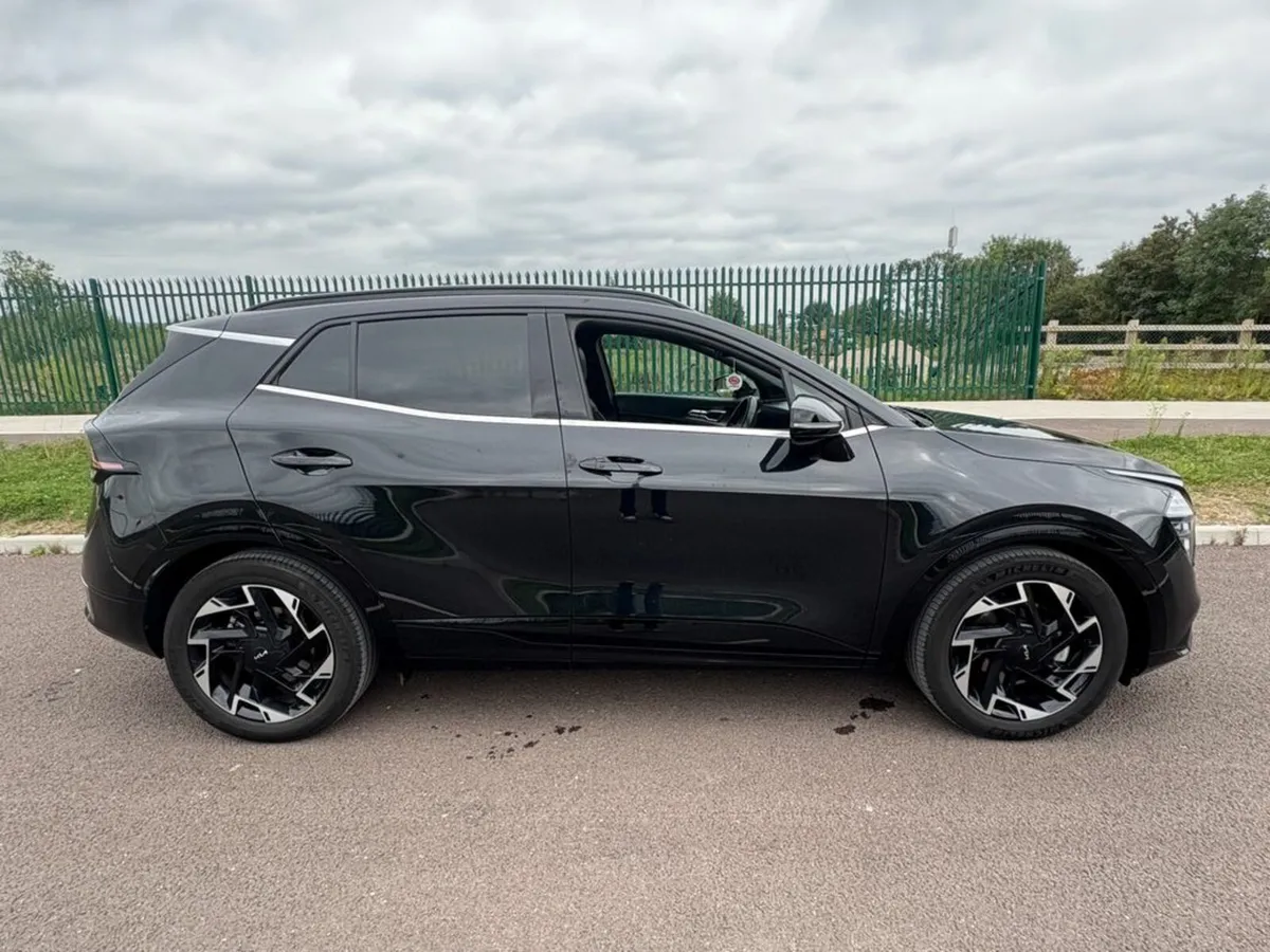 Kia Sportage GT line 1.6d Reversing Camera, Blueto - Image 2