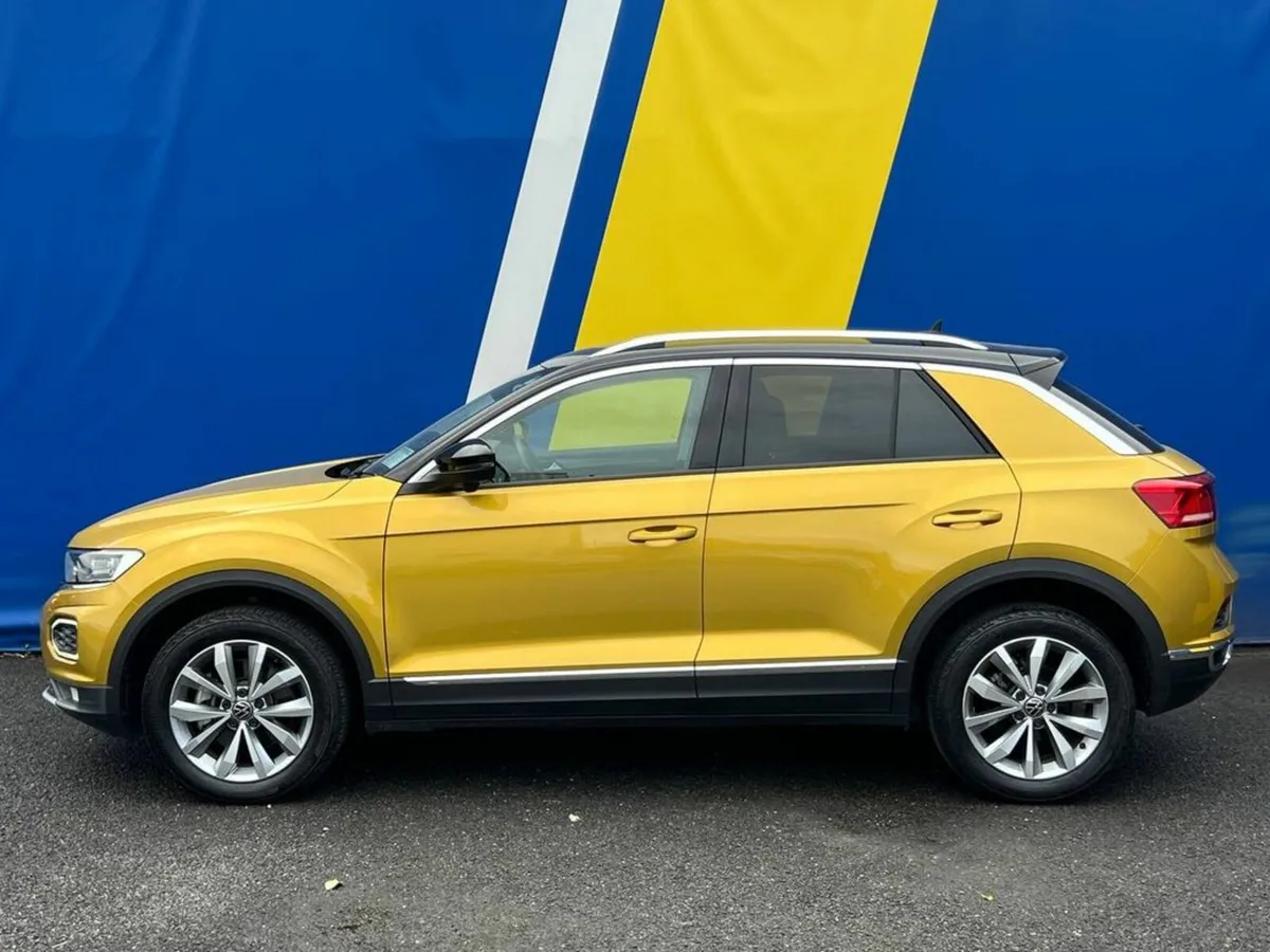 Volkswagen T-Roc 2.0 TDI DESIGN AUTO // VERY LOW M - Image 3
