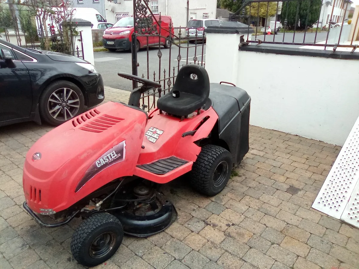Ride on lawnmower - Image 2