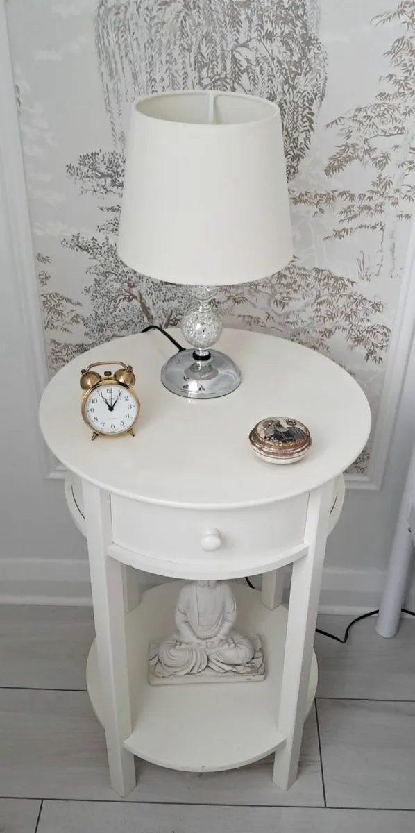 2 x bedsise /side tables - Image 2