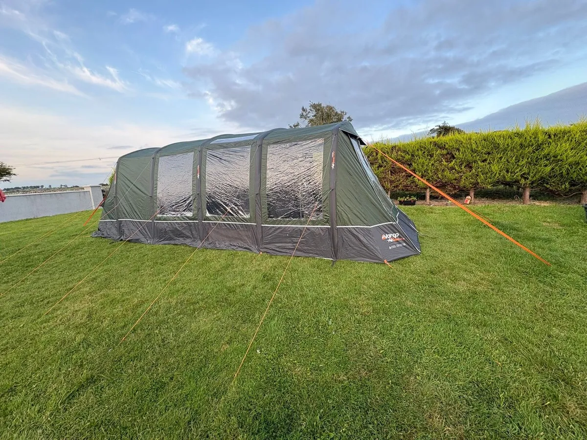 Vango Sherwood 400XL AirBeam Tent - Image 1