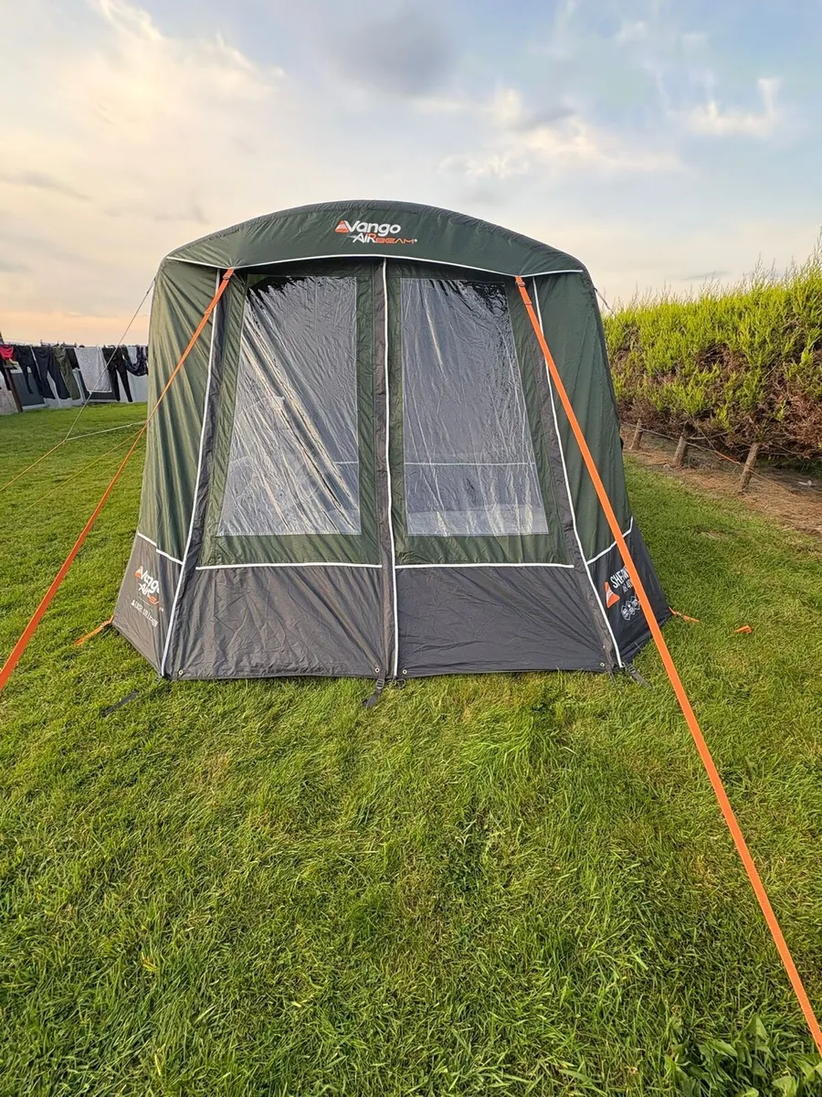 Vango Sherwood 400XL AirBeam Tent - Image 2