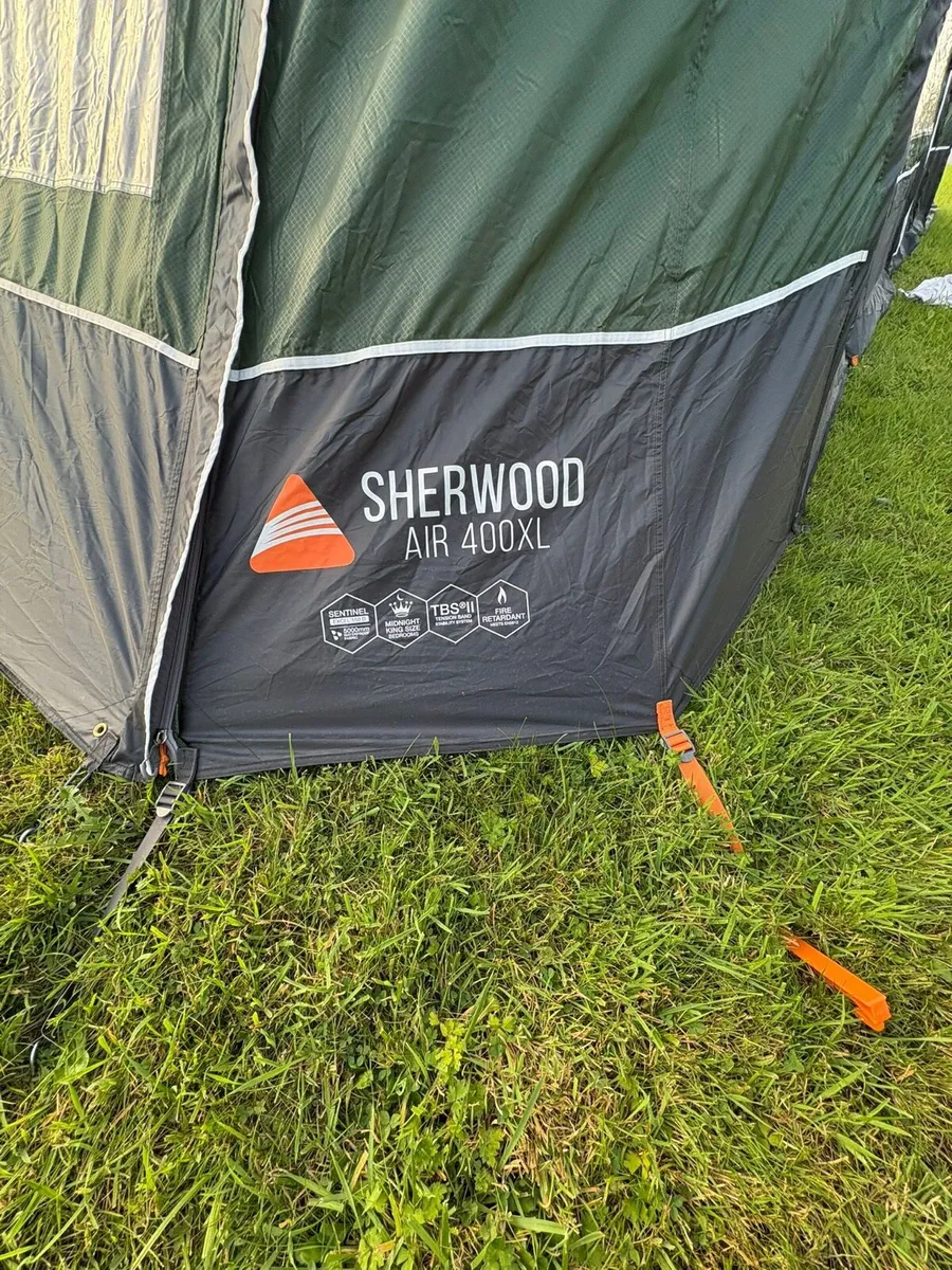Vango Sherwood 400XL AirBeam Tent - Image 4