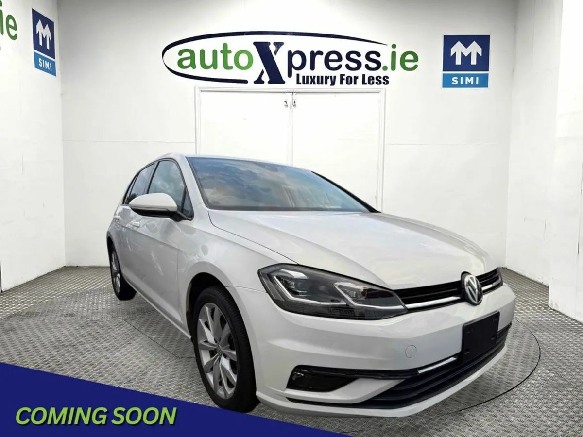 Volkswagen Golf 1.2 TSI Automatic, Reversing camer - Image 1