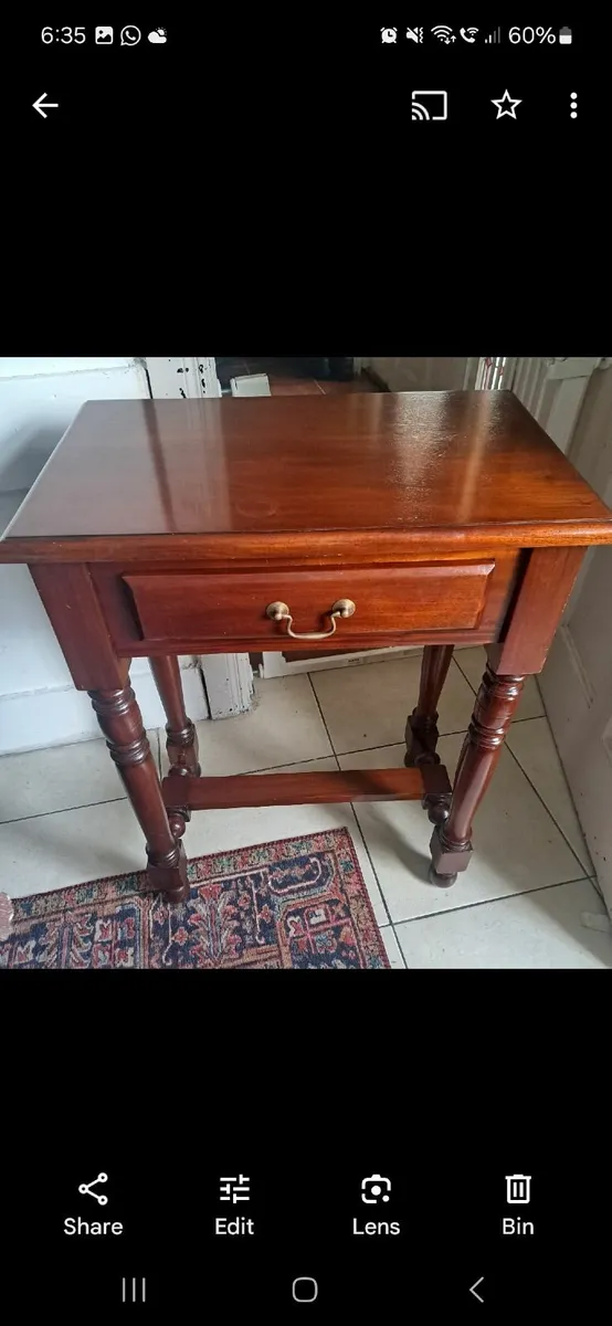 Side Table/Lamp table - Image 1