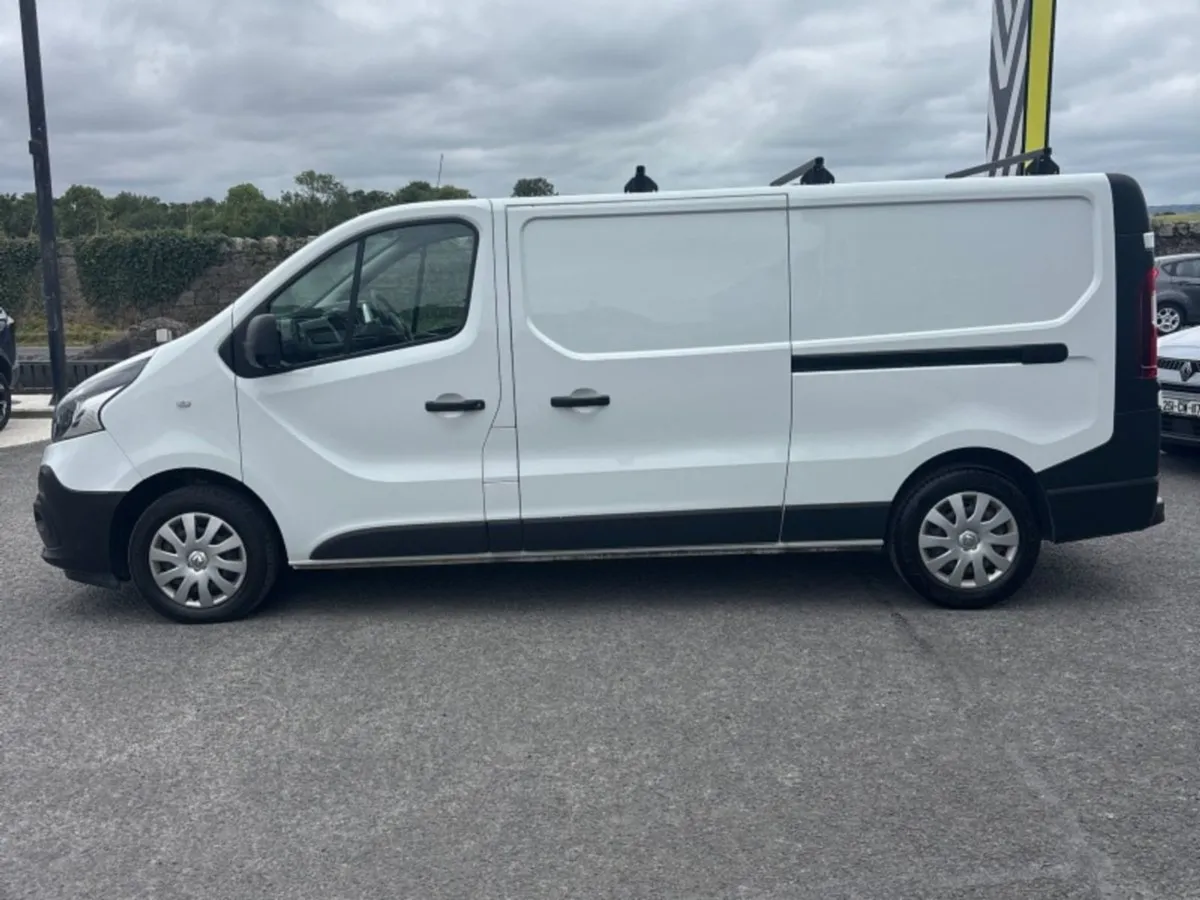 Renault Trafic Trafic Ll30 Energy DCI 120 BUS - Image 4