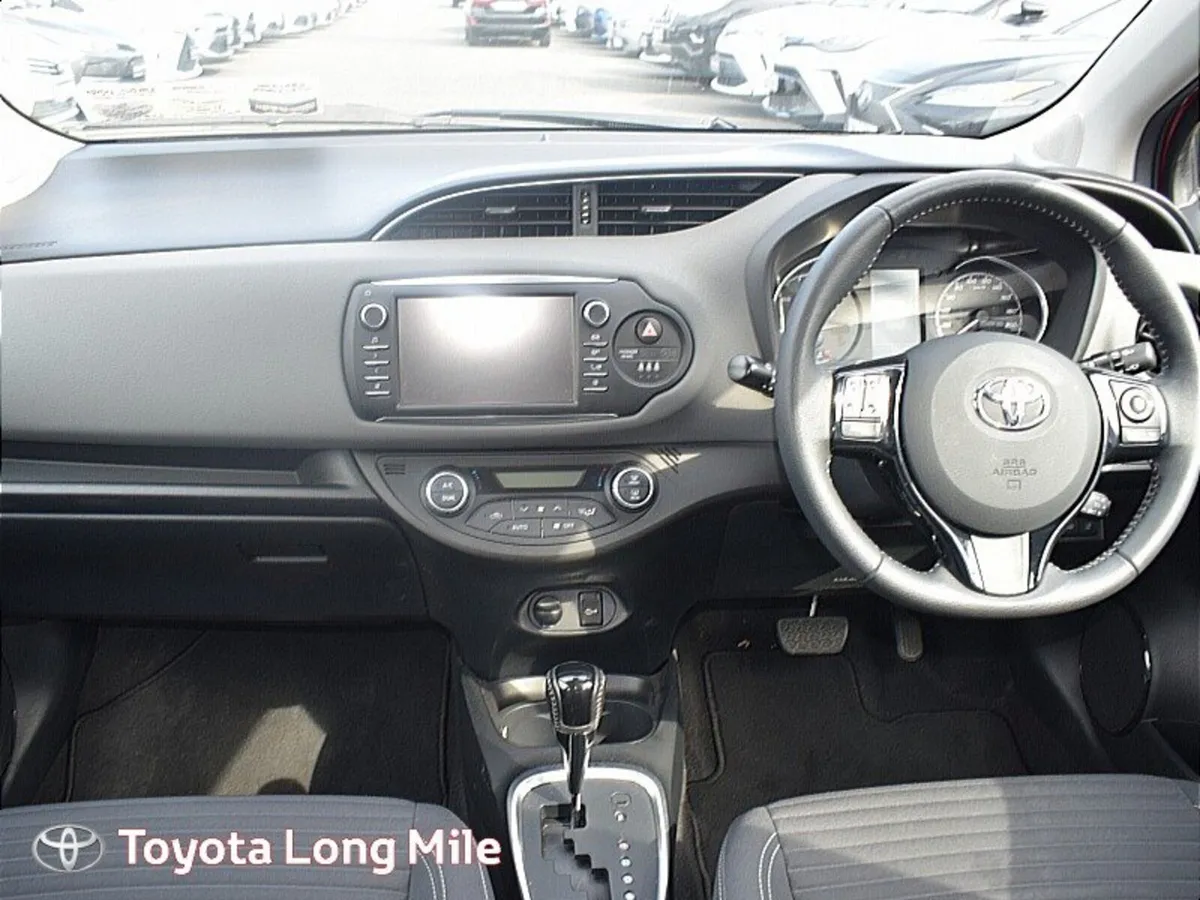 Toyota Yaris 1.5 Hybrid Luna 5DR - Image 4