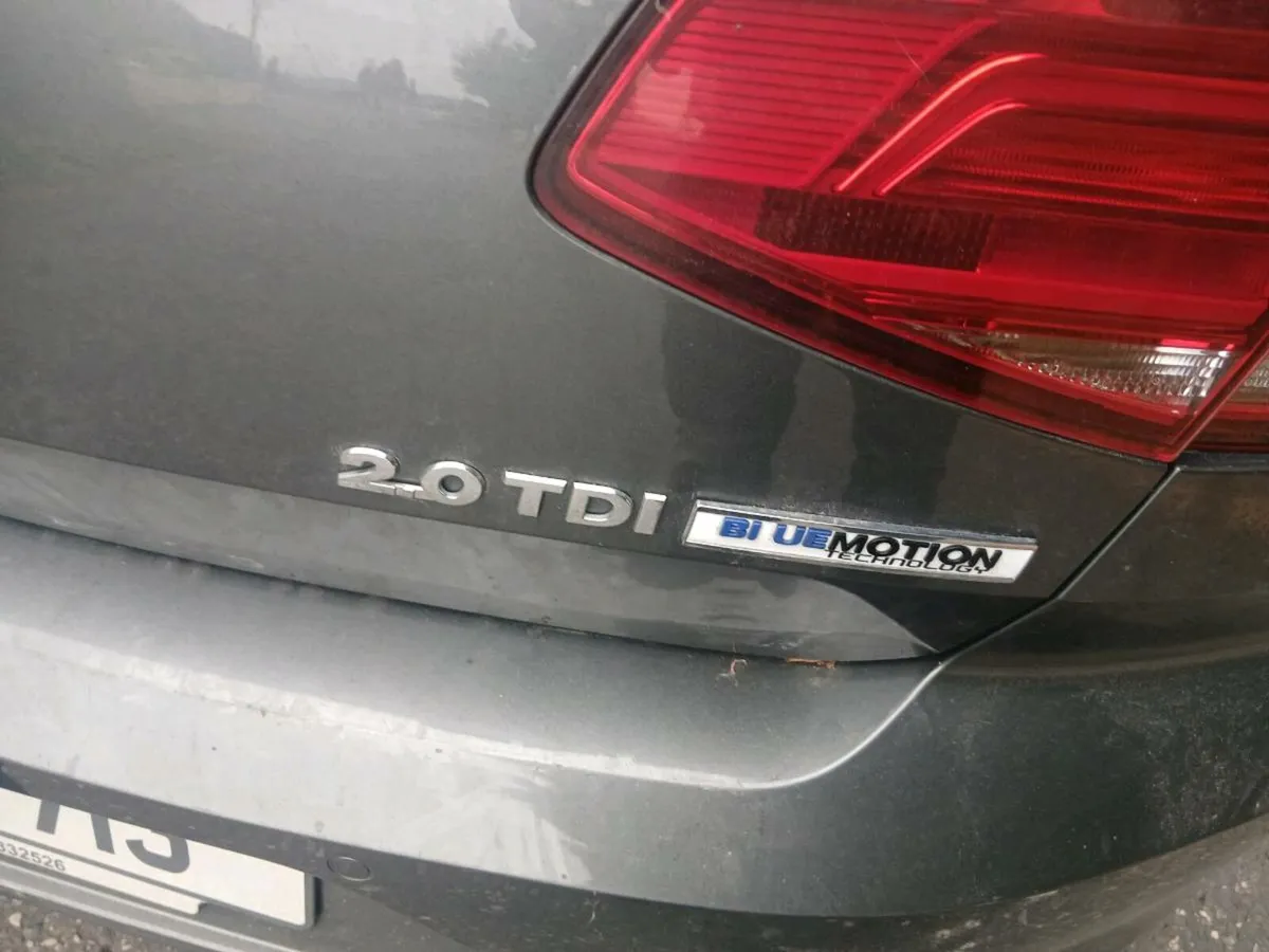2015 volkswagen passat - Image 4