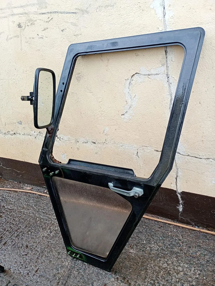 Deutz DX European Cab Parts - Image 4