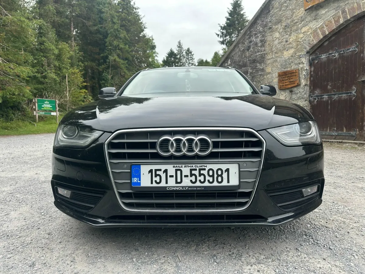 Audi A4 2015 Estate Automatic - Image 3