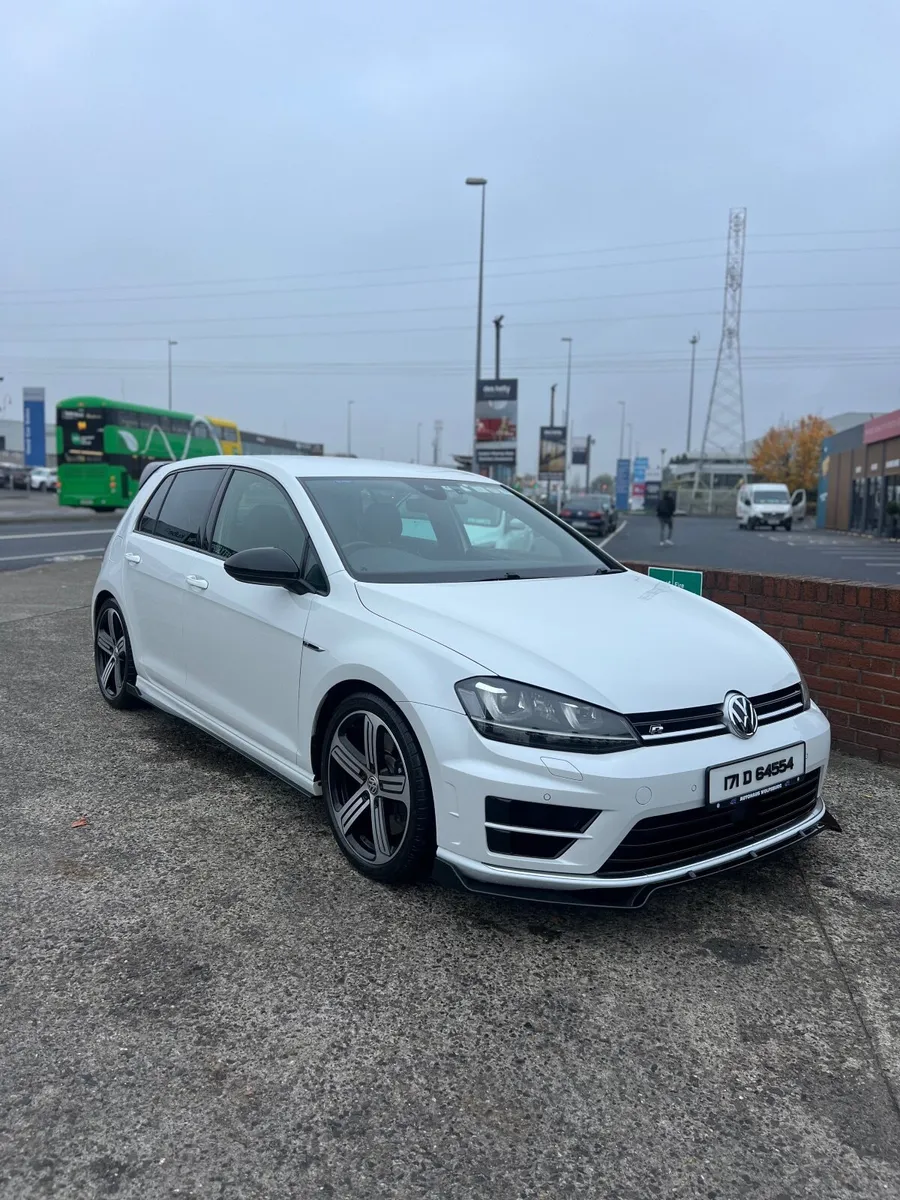 Volkswagen Golf R 2017  !High Spec! - Image 1
