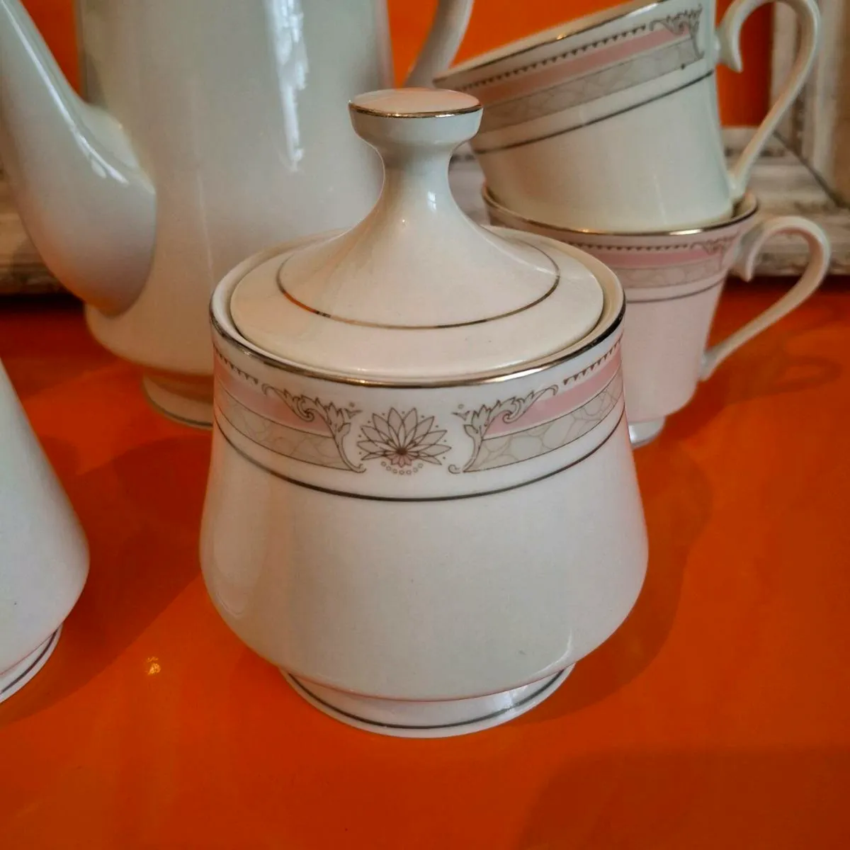 Budlet Fine China Coffee Set - Image 2