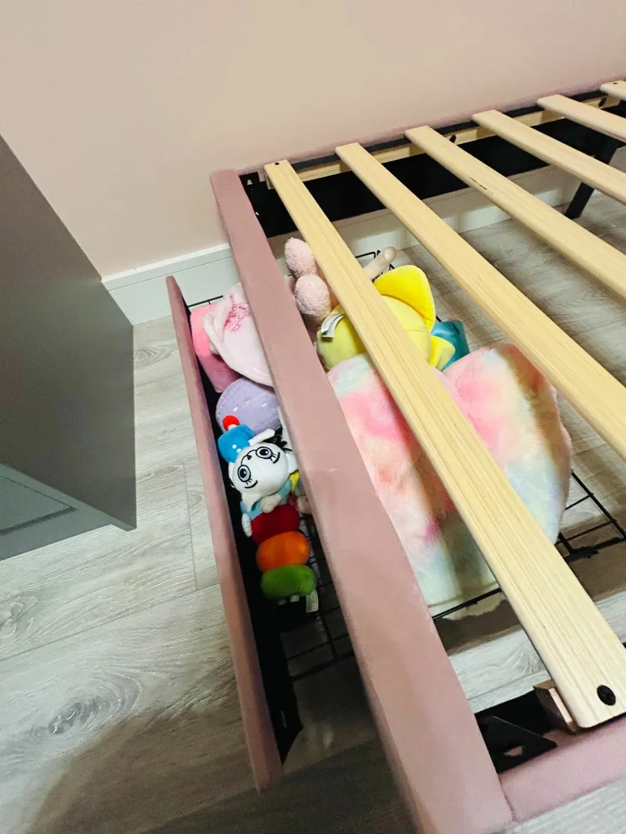 Princess Rainbow Girl Single Bed - Image 3