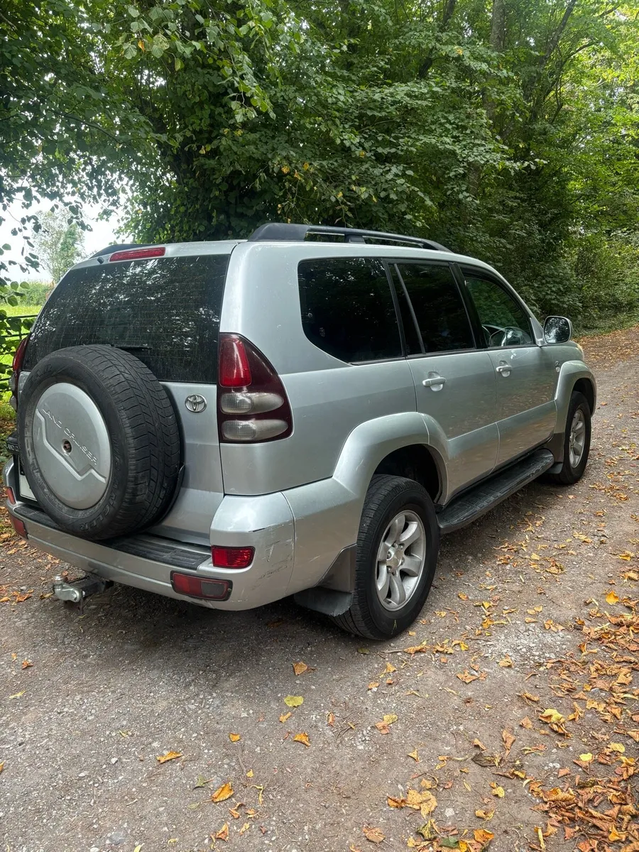 Toyota landcruiser - Image 2