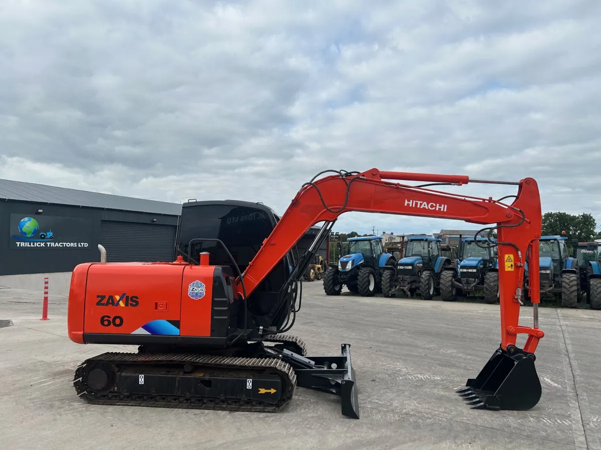 2014 Hitachi Zaxis 60, 3821 Hours - Image 1
