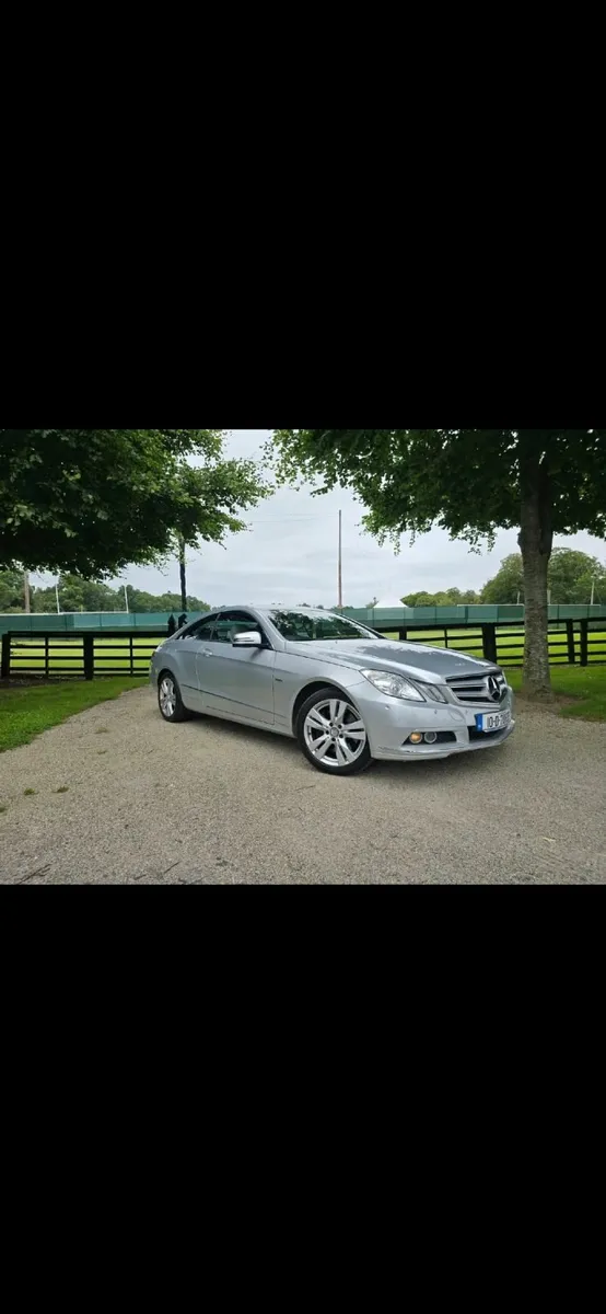 Mercedes-Benz E-Class 2010 - Image 1