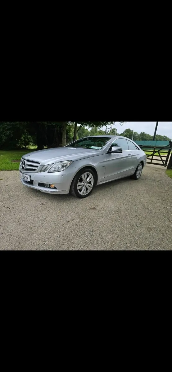 Mercedes-Benz E-Class 2010 - Image 3