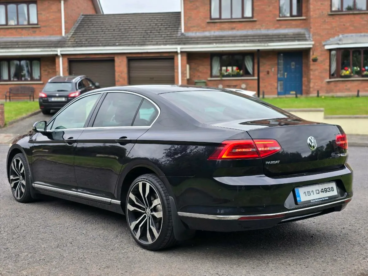 2015 VW PASSAT HIGHLINE LOW MILES MAY P/X! - Image 3