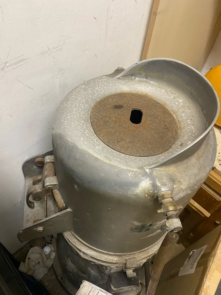 Potato peeling machine - Image 1
