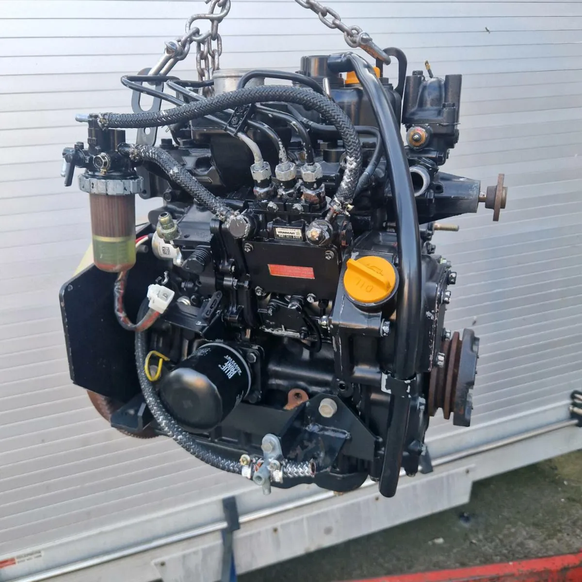 Yanmar 3TNE 82A diesel engine - Image 1