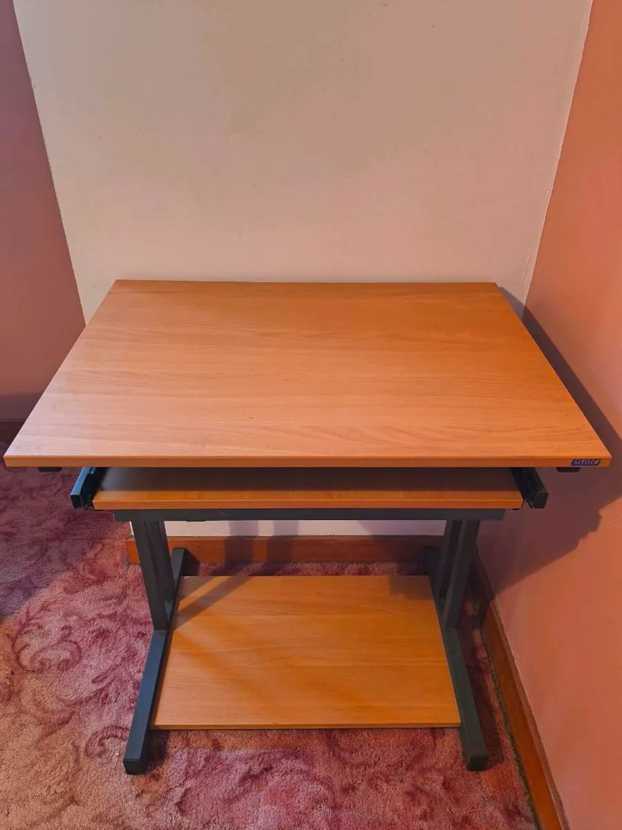 Computer Desk - Image 2