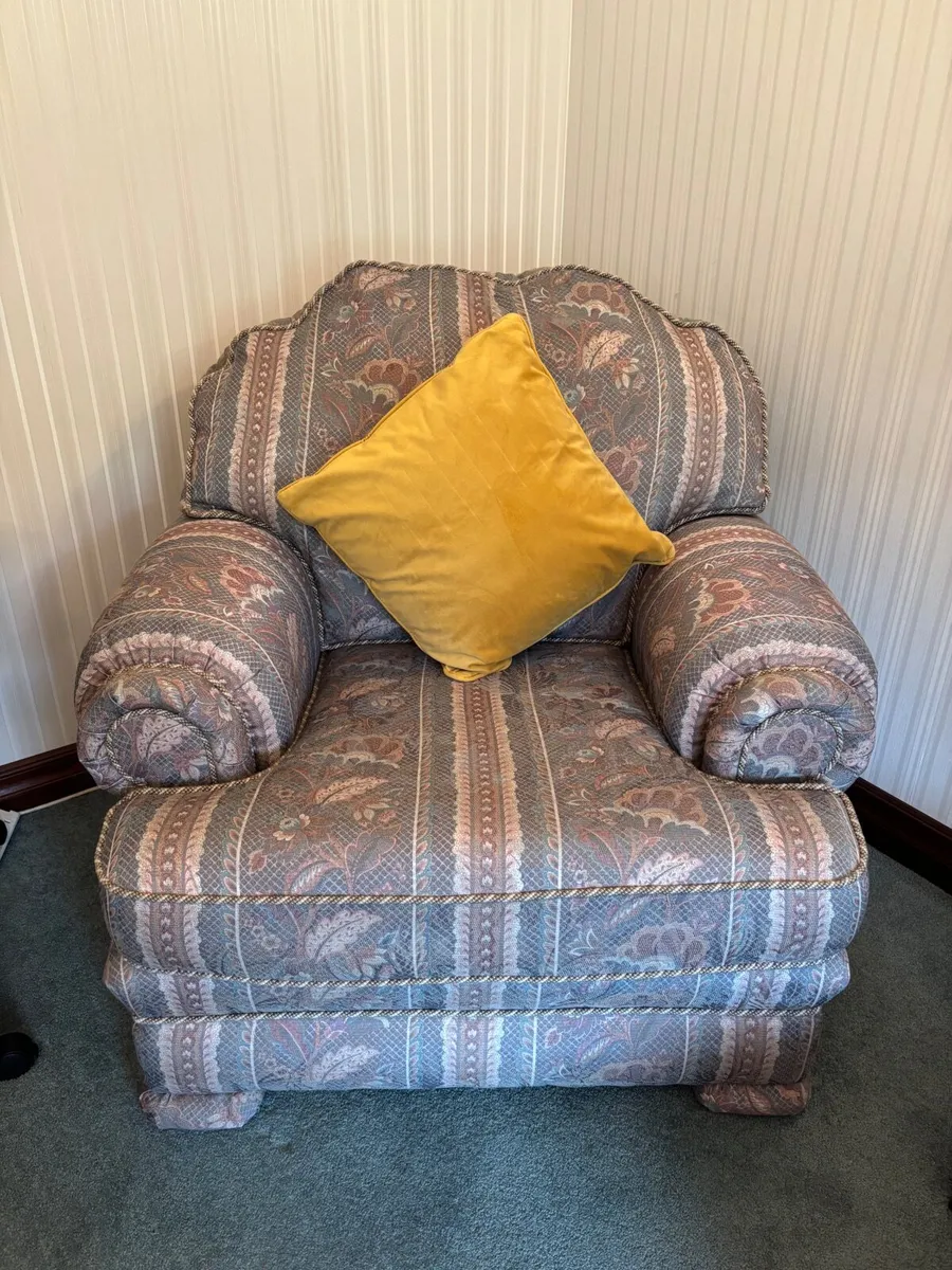 Sofa - Image 3