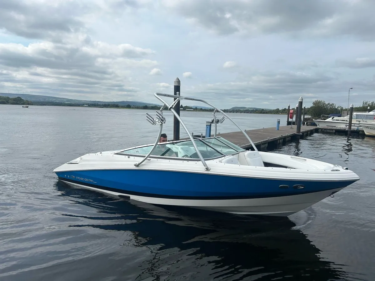 REGAL 2200 BOWRIDER SPORTS BOAT - Image 2