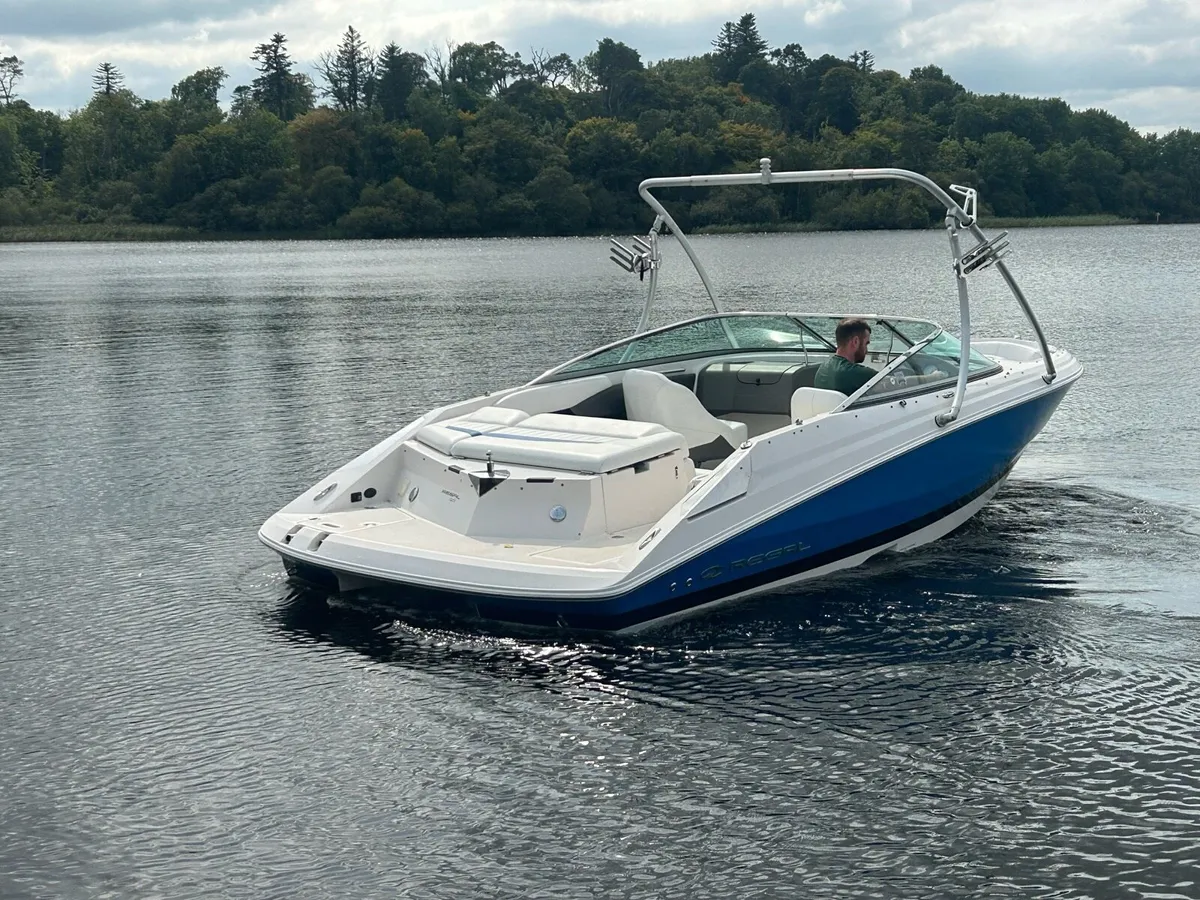 REGAL 2200 BOWRIDER SPORTS BOAT - Image 3