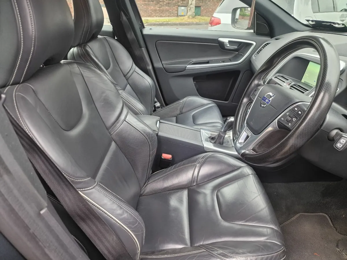 Volvo XC60 2016 R-Design Top Spec Low Miles - Image 4