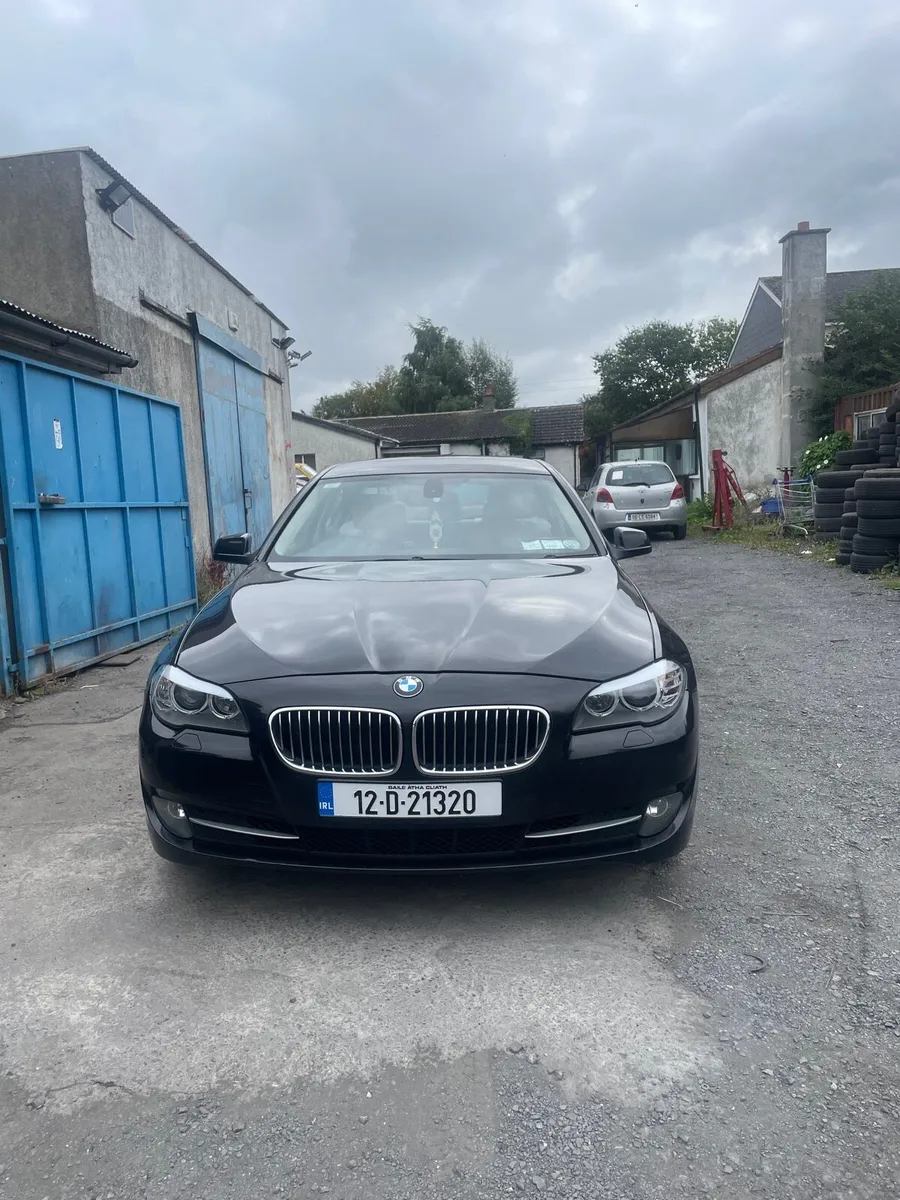 BMW 2012 5 Series - Image 2