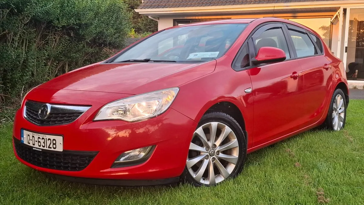 Vauxhall Astra 2012 - Image 3
