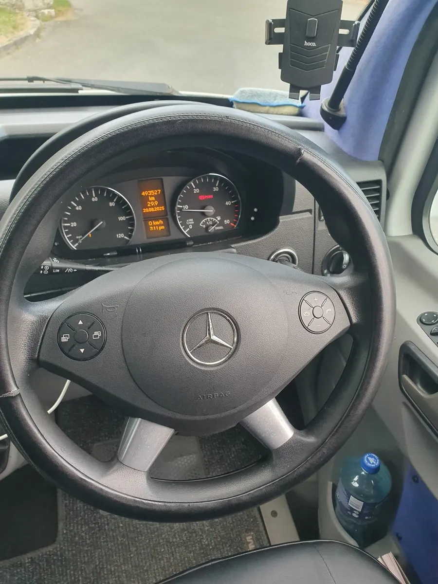 Mercedes-Benz Sprinter 515 cdi 18 seats plus drive - Image 2
