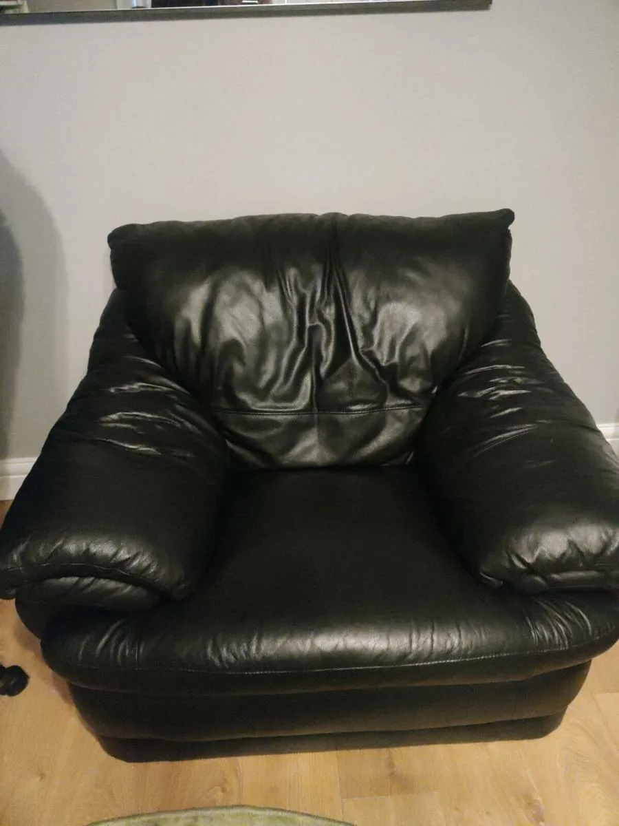 Couch - Image 1