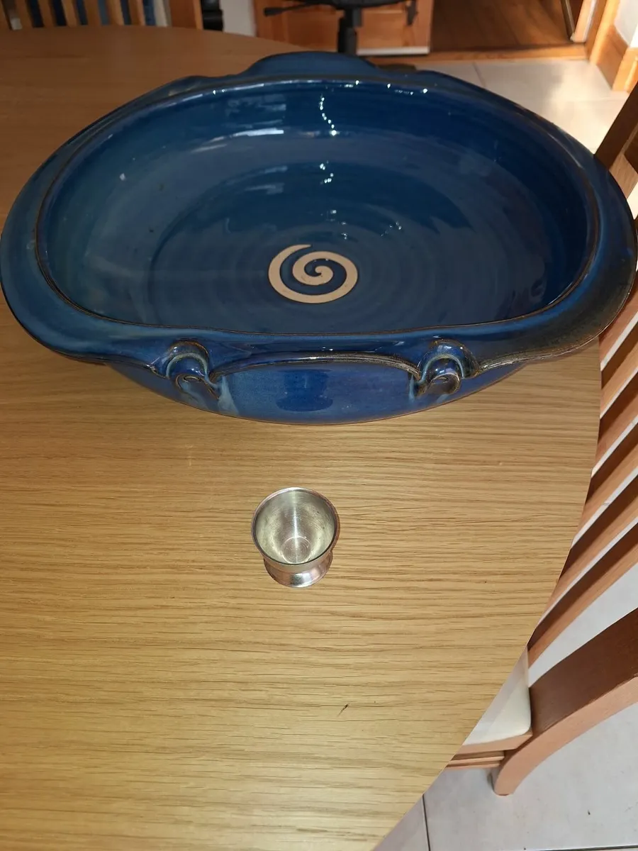 Stephen Pearce dish - Image 1