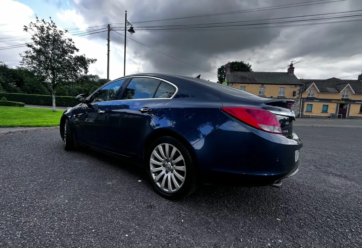 Vauxhall Insignia 2010 - Image 3