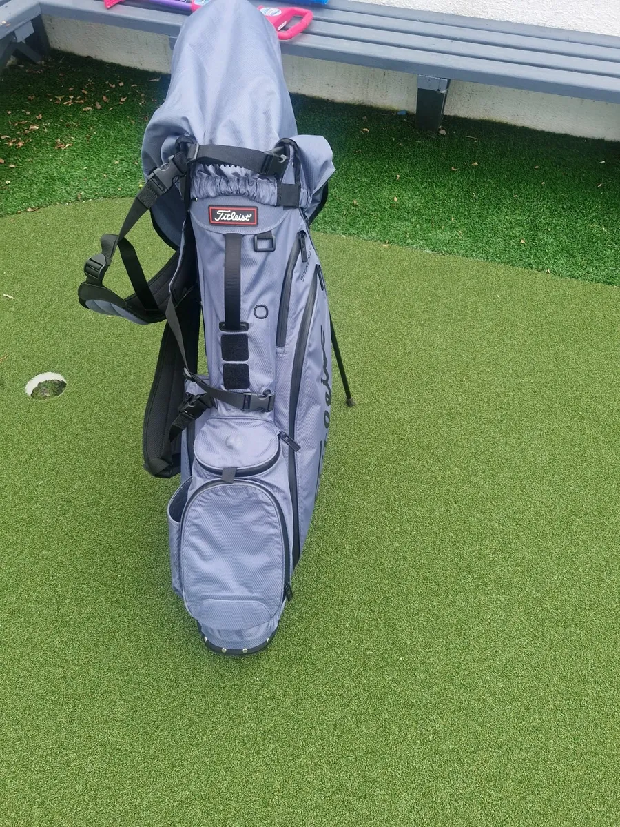 Titleist stand Bag - Image 3