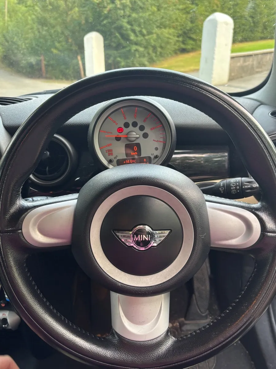 Mini Cooper 2009 - Image 3