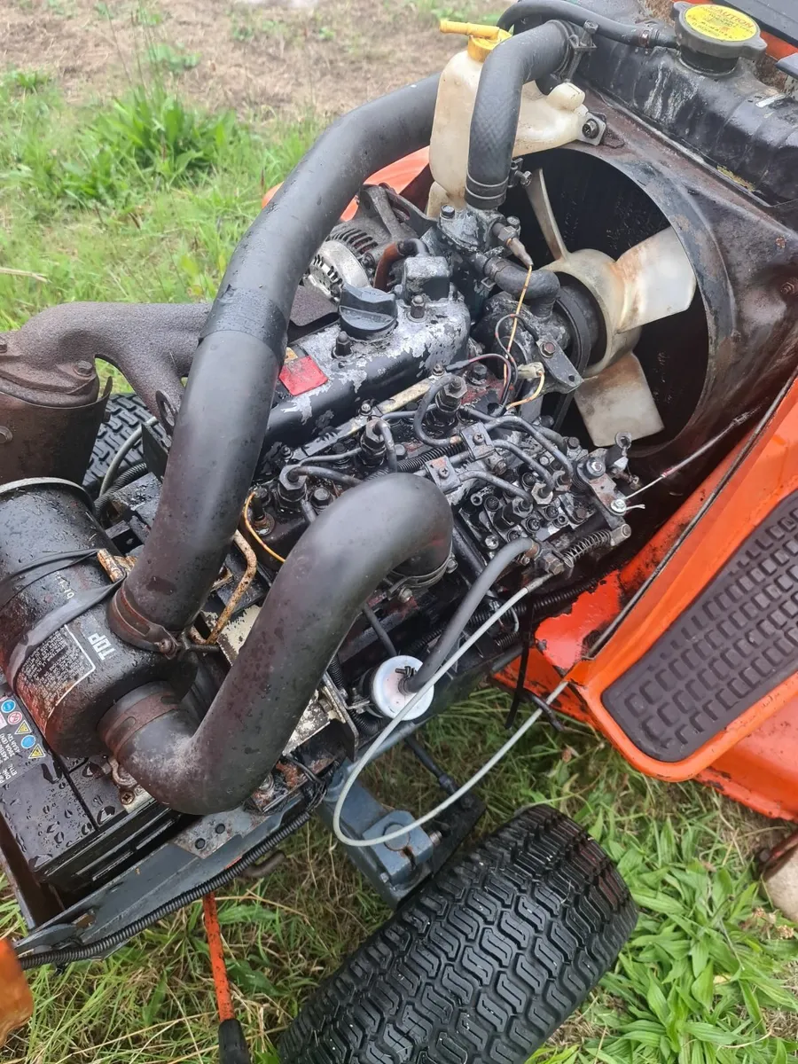 Kubota lawnmower - Image 4