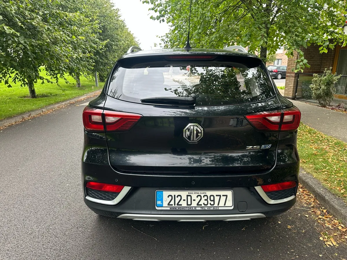 212 MG ZS EV EXCLUSIVE 5 DR AUTO - Image 4