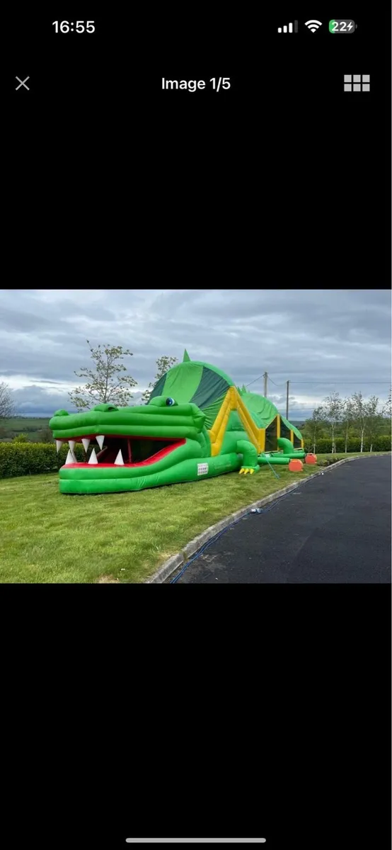 Bouncy castle - Image 3