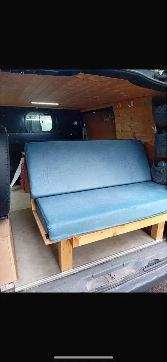 Camper van - Image 2