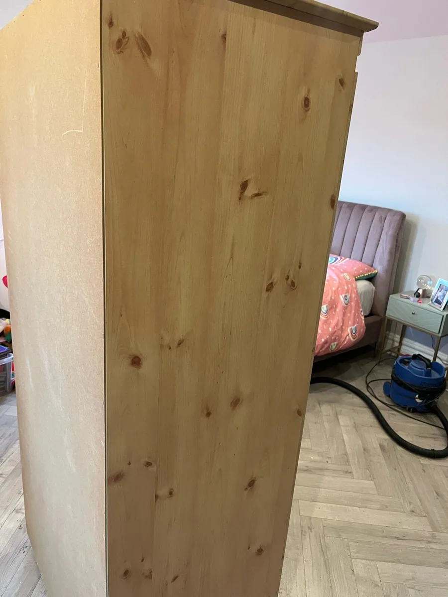 Wardrobe - Image 3